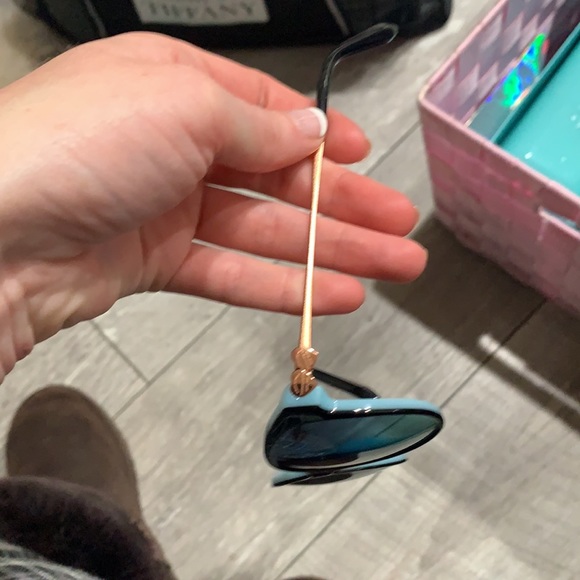 Double Heart Tiffany & Co. Sunglasses 💕 - Picture 3 of 12